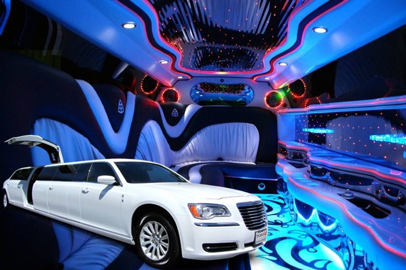 White Chrysler 300 Stretch Limo